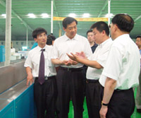 薄熙來等省市領導參觀沈陽金德工業(yè)園